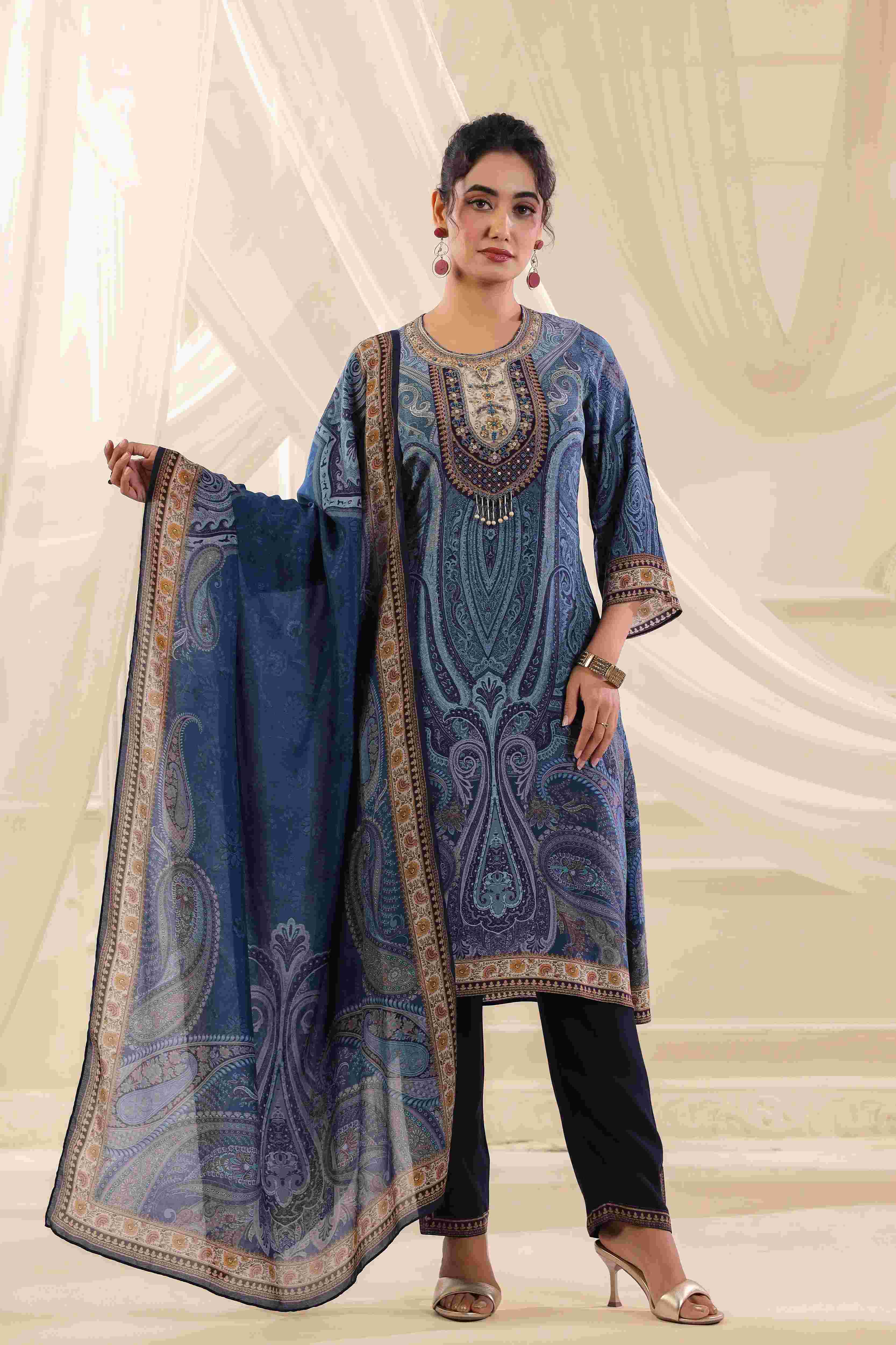 Traditional Suit Se - Blue