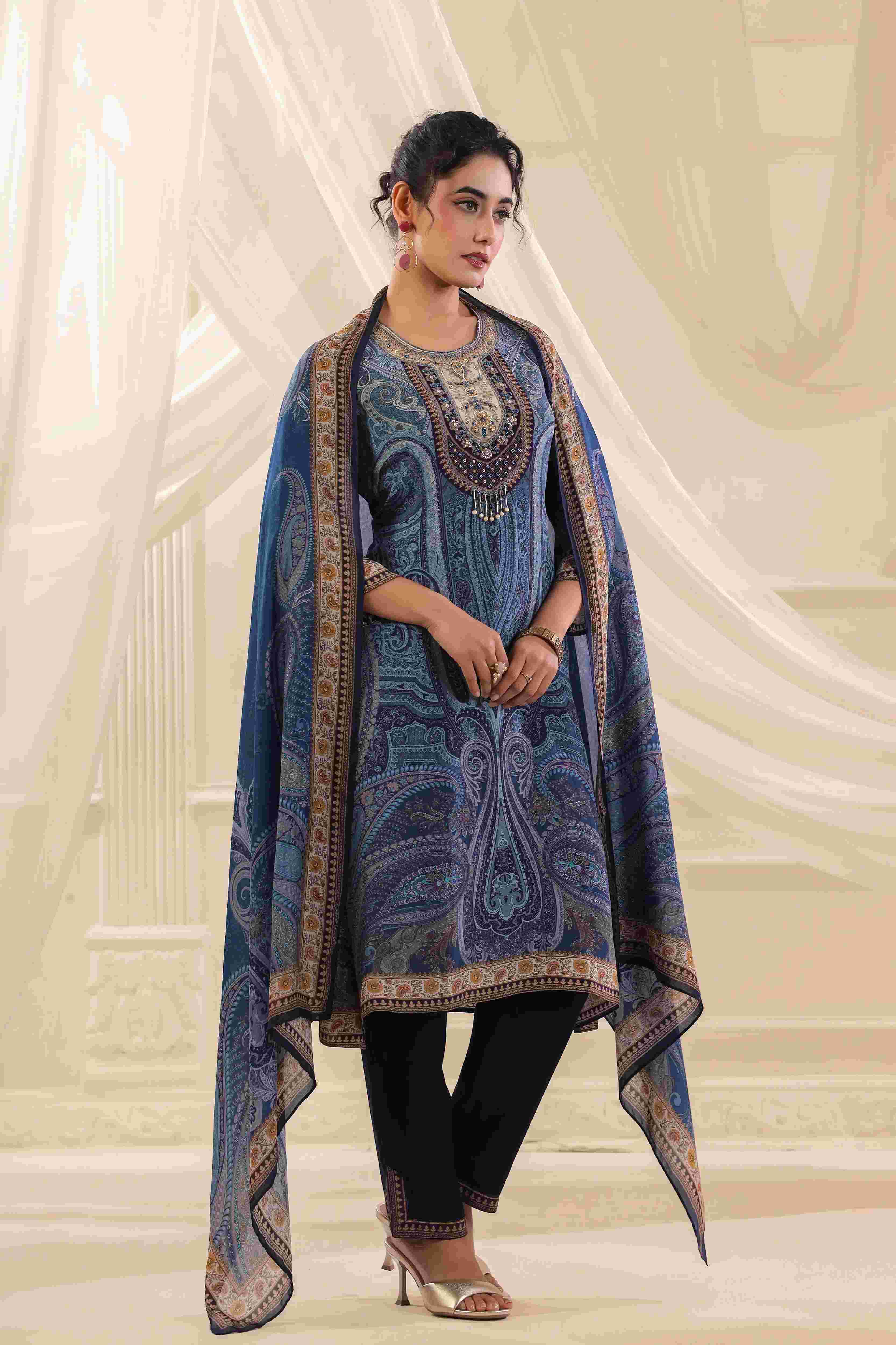 Traditional Suit Se - Blue